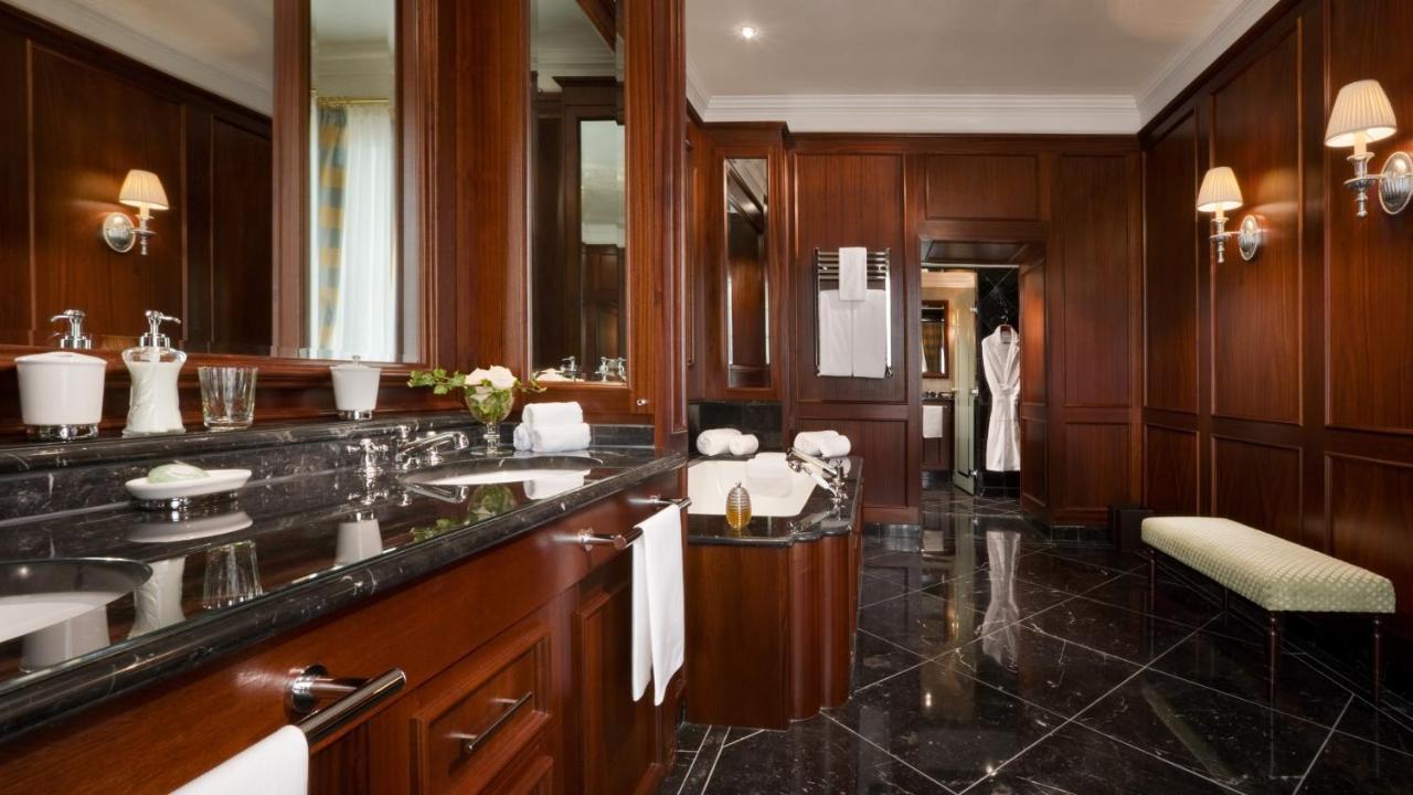 Castlemartyr Resort Hotel Exterior foto Bathroom