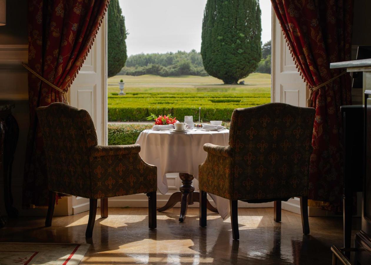 Castlemartyr Resort Hotel Exterior foto The dining room at the hotel