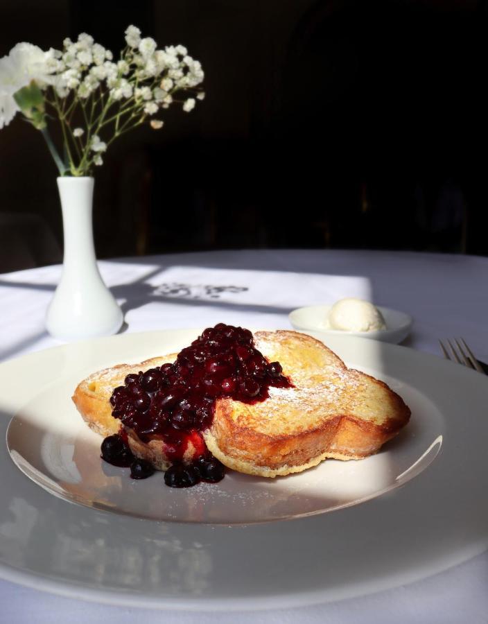 Castlemartyr Resort Hotel Exterior foto French toast with mixed berries